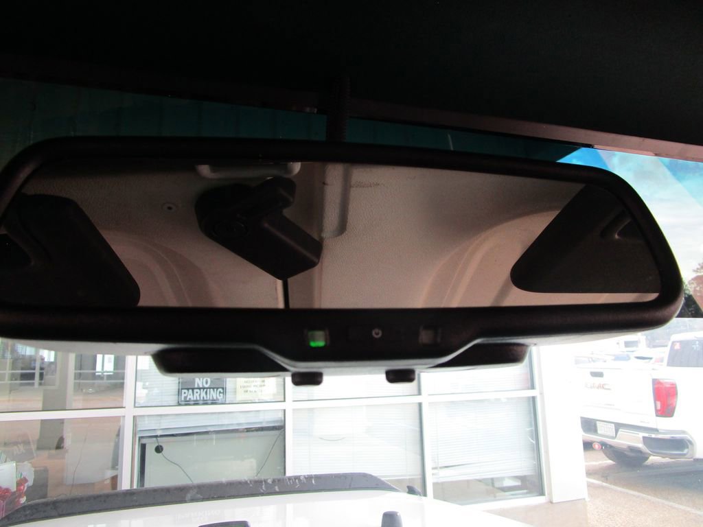 Used 2017 Jeep Wrangler Unlimited Sahara w/ Connectivity Group image 42