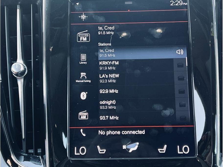 Used 2019 Volvo S60 T5 R-Design image 34