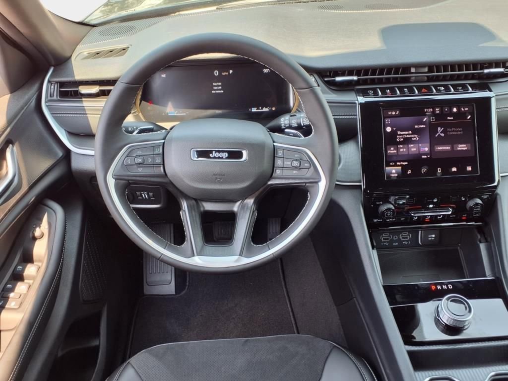 New 2025 Jeep Grand Cherokee L Altitude image 16