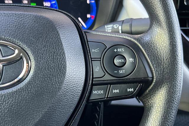 Certified 2022 Toyota Corolla LE FWD image 25