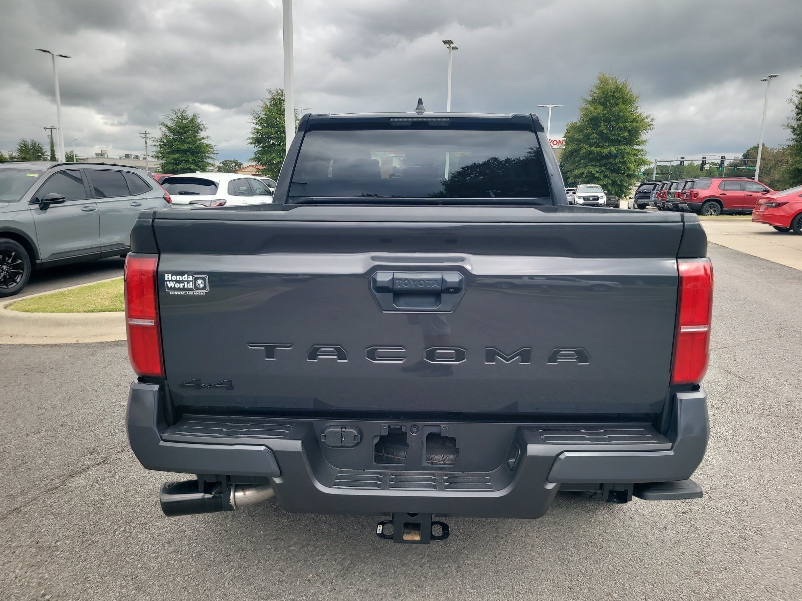 Used 2025 Toyota Tacoma TRD Sport AWD/4WD image 4