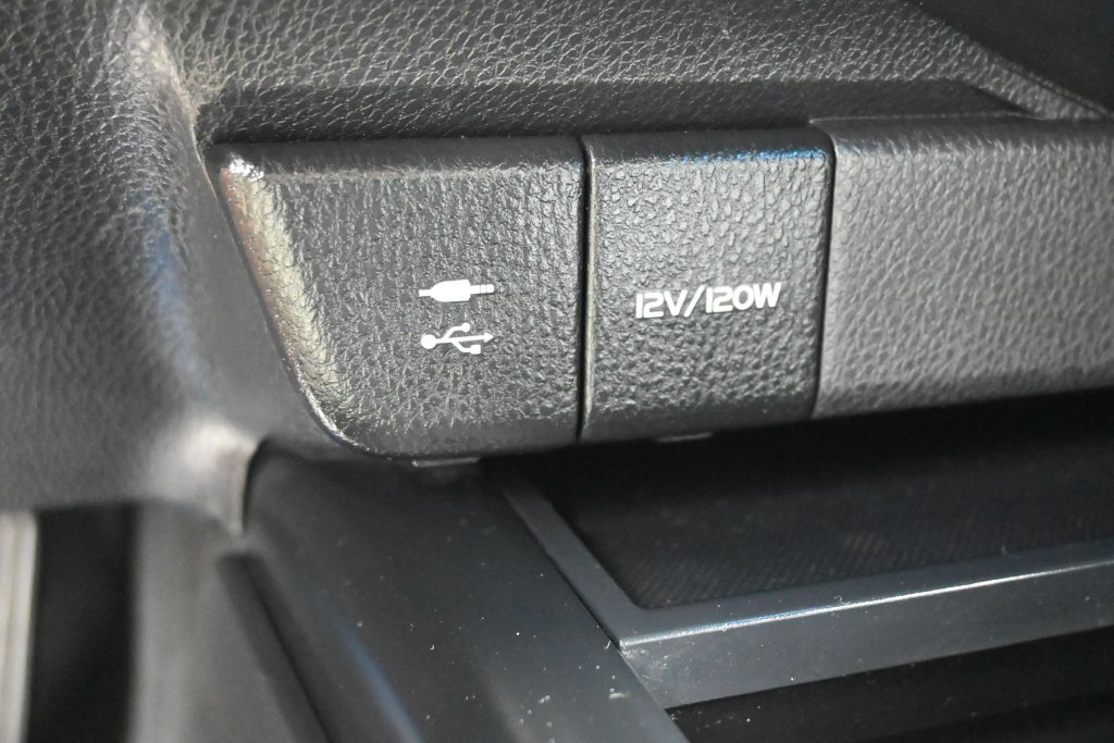 Used 2018 Toyota Camry XSE FWD image 10