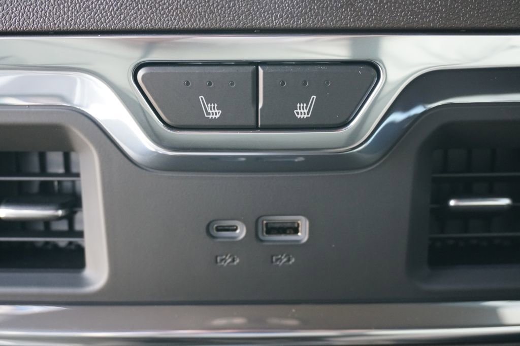 New 2026 Chevrolet Silverado 1500 LTZ w/ LTZ Premium Package image 25