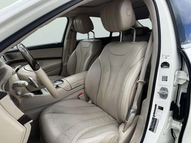 Used 2017 Mercedes-Benz S 550 Sedan image 19
