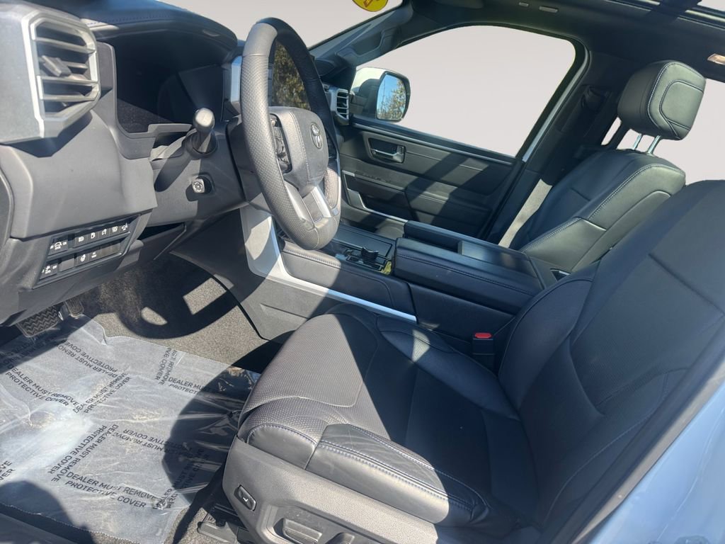 Used 2023 Toyota Sequoia Platinum image 9