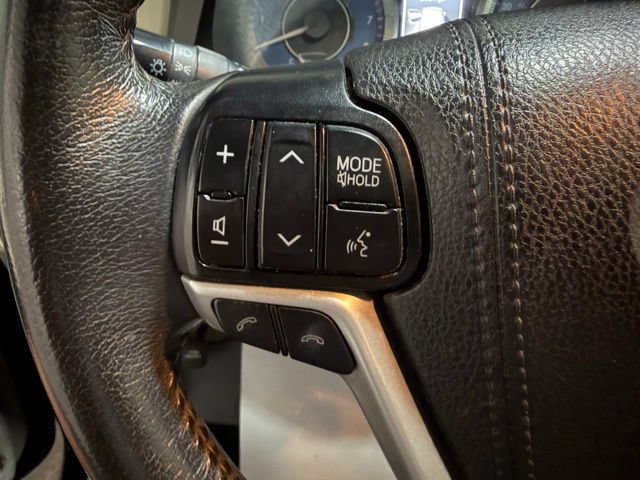 Used 2020 Toyota Sienna XLE FWD image 37