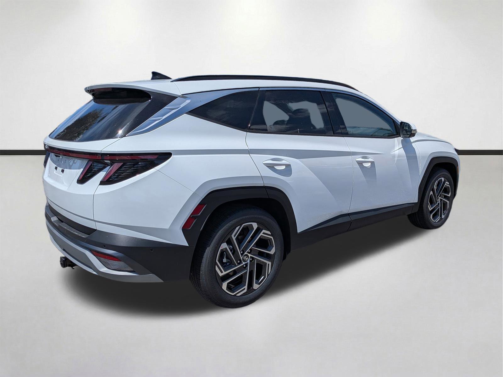 New 2026 Hyundai Tucson Limited FWD image 4