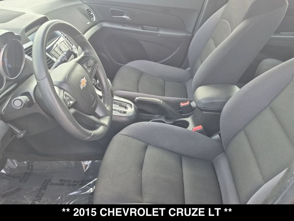 Used 2015 Chevrolet Cruze LT FWD image 16