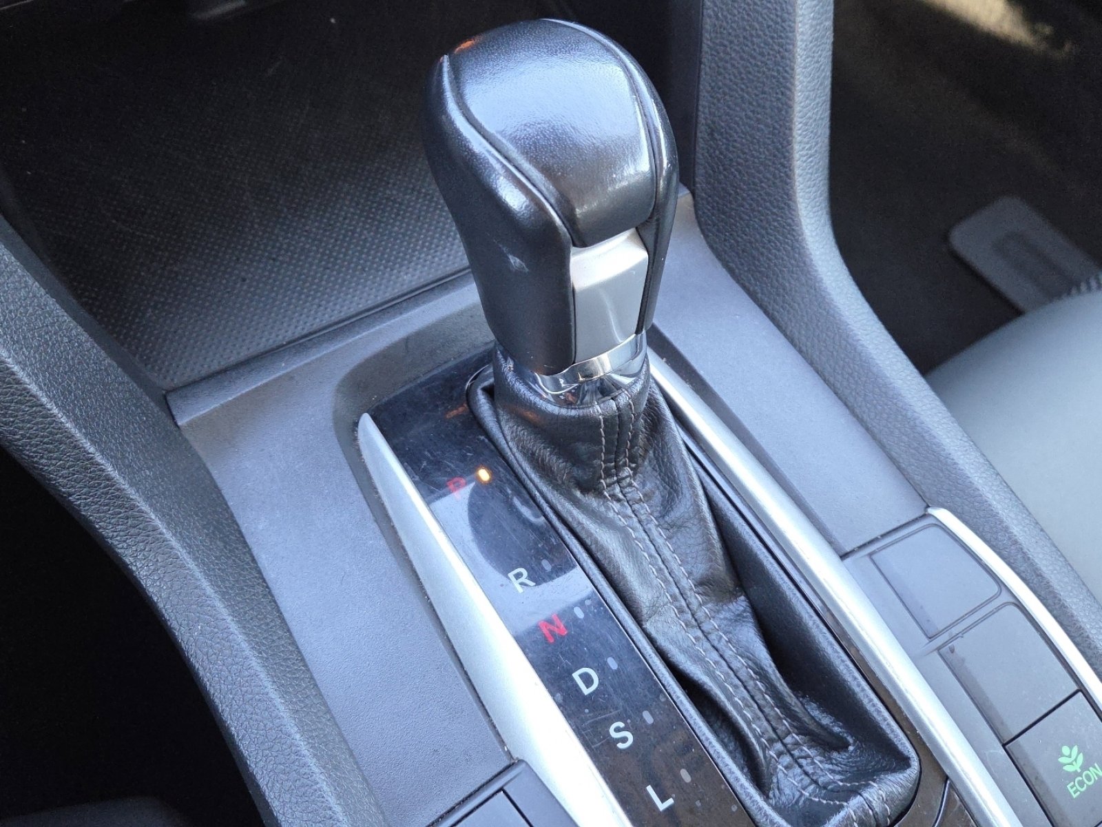 Used 2020 Honda Civic EX image 29