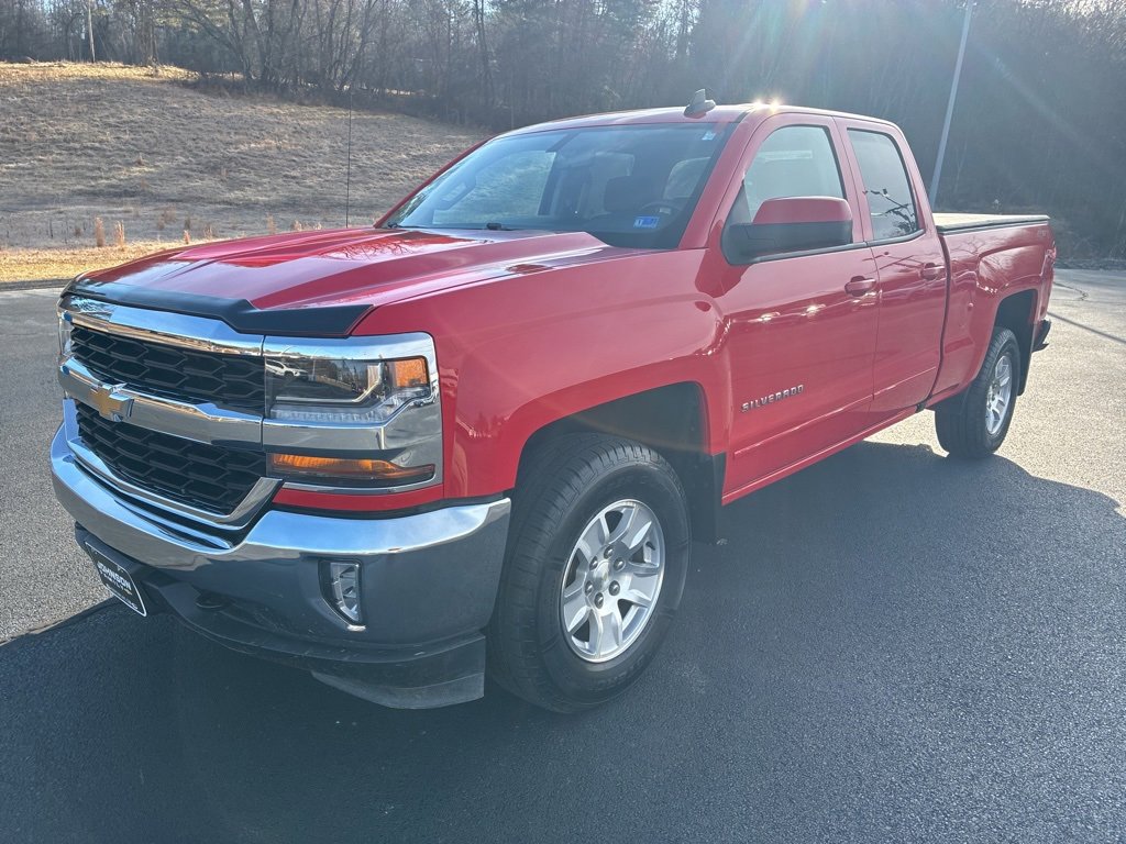 Used 2018 Chevrolet Silverado 1500 LT w/ All Star Edition image 3