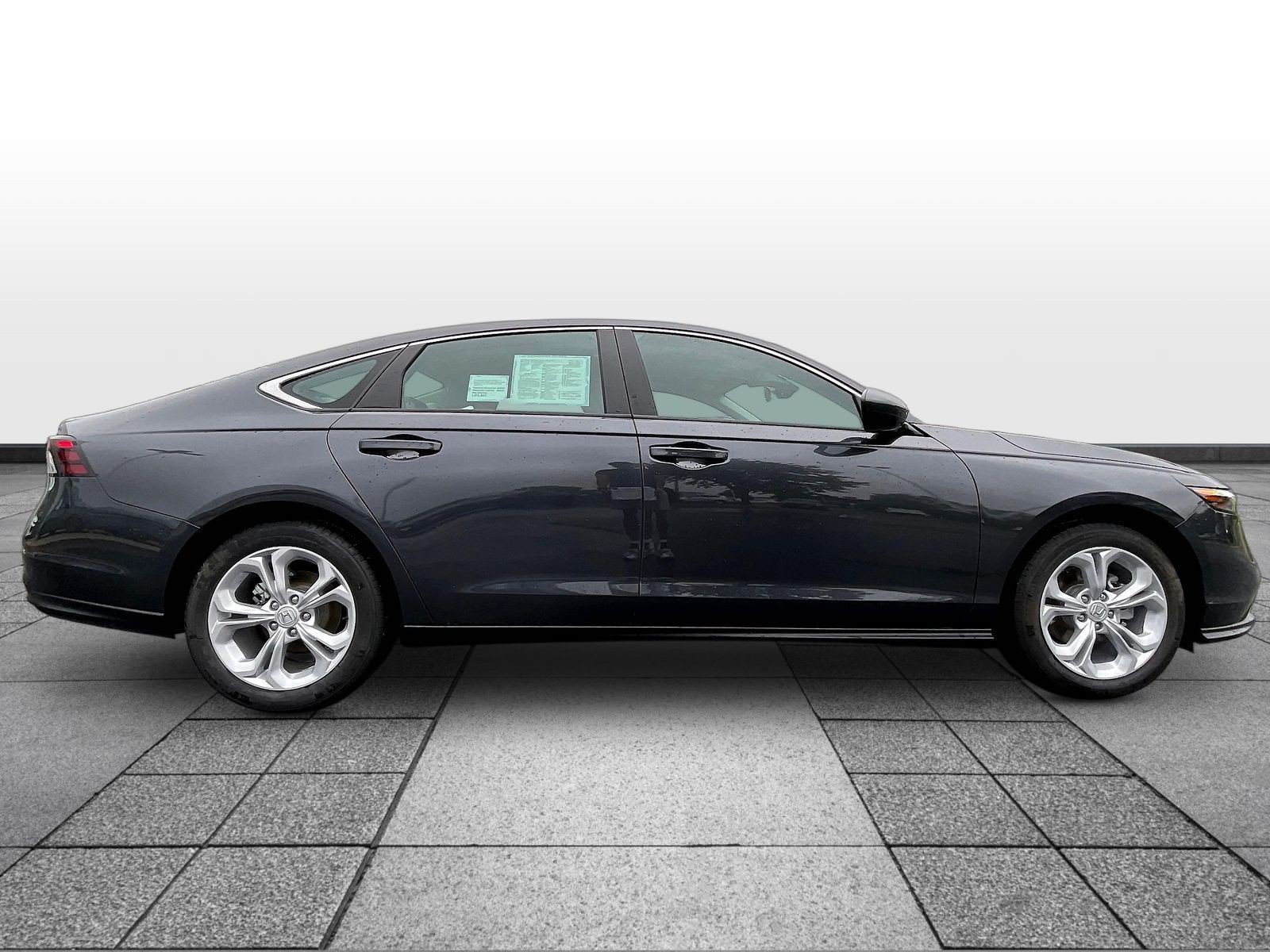 Used 2025 Honda Accord LX image 4