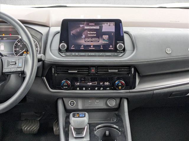 Used 2022 Nissan Rogue SV image 14