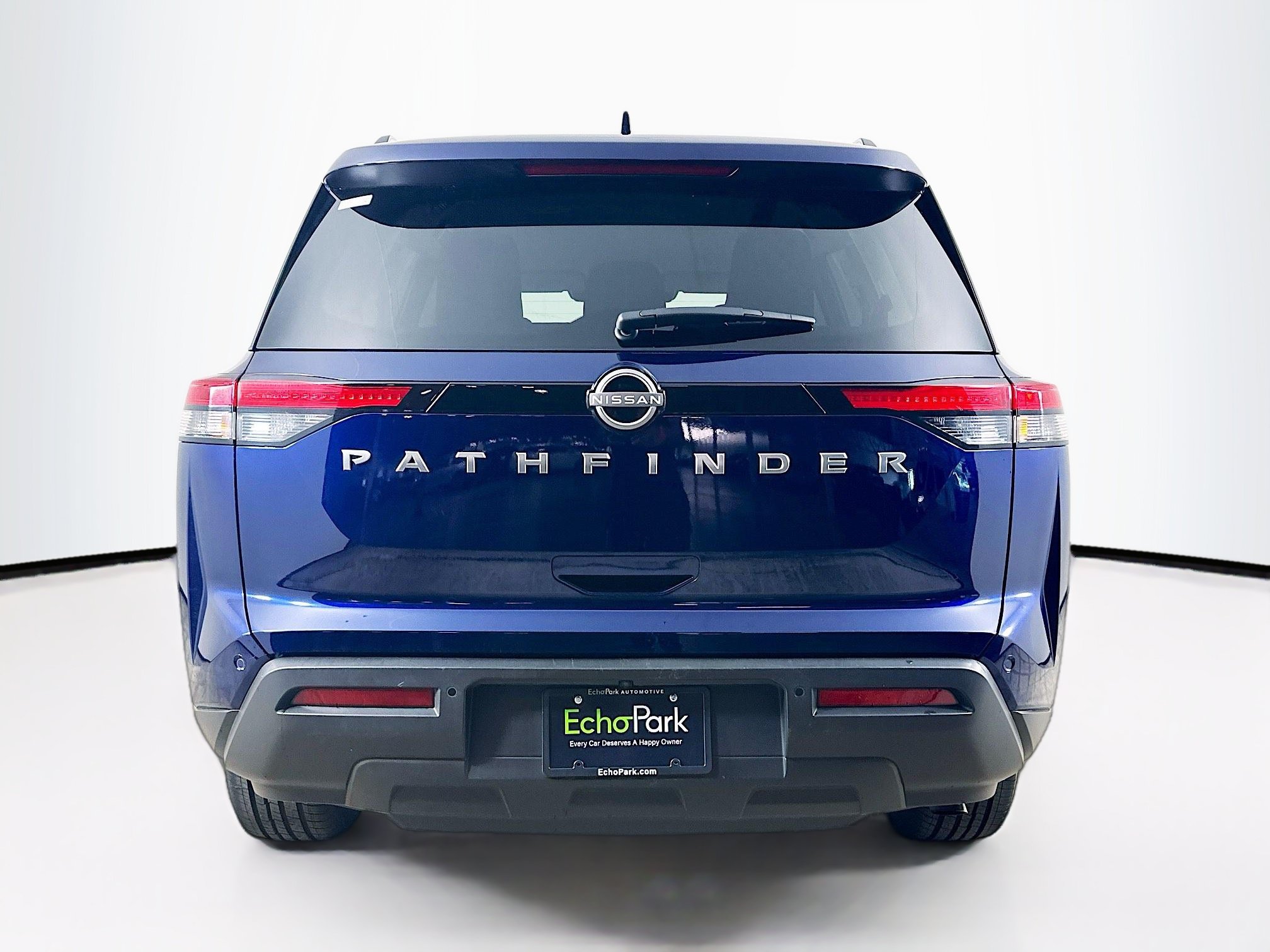 Used 2025 Nissan Pathfinder SV FWD image 7