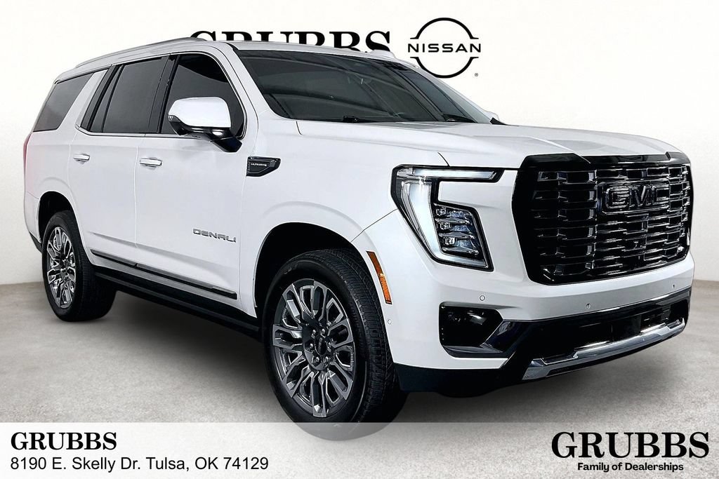 Used 2025 GMC Yukon Denali Ultimate AWD/4WD image 1