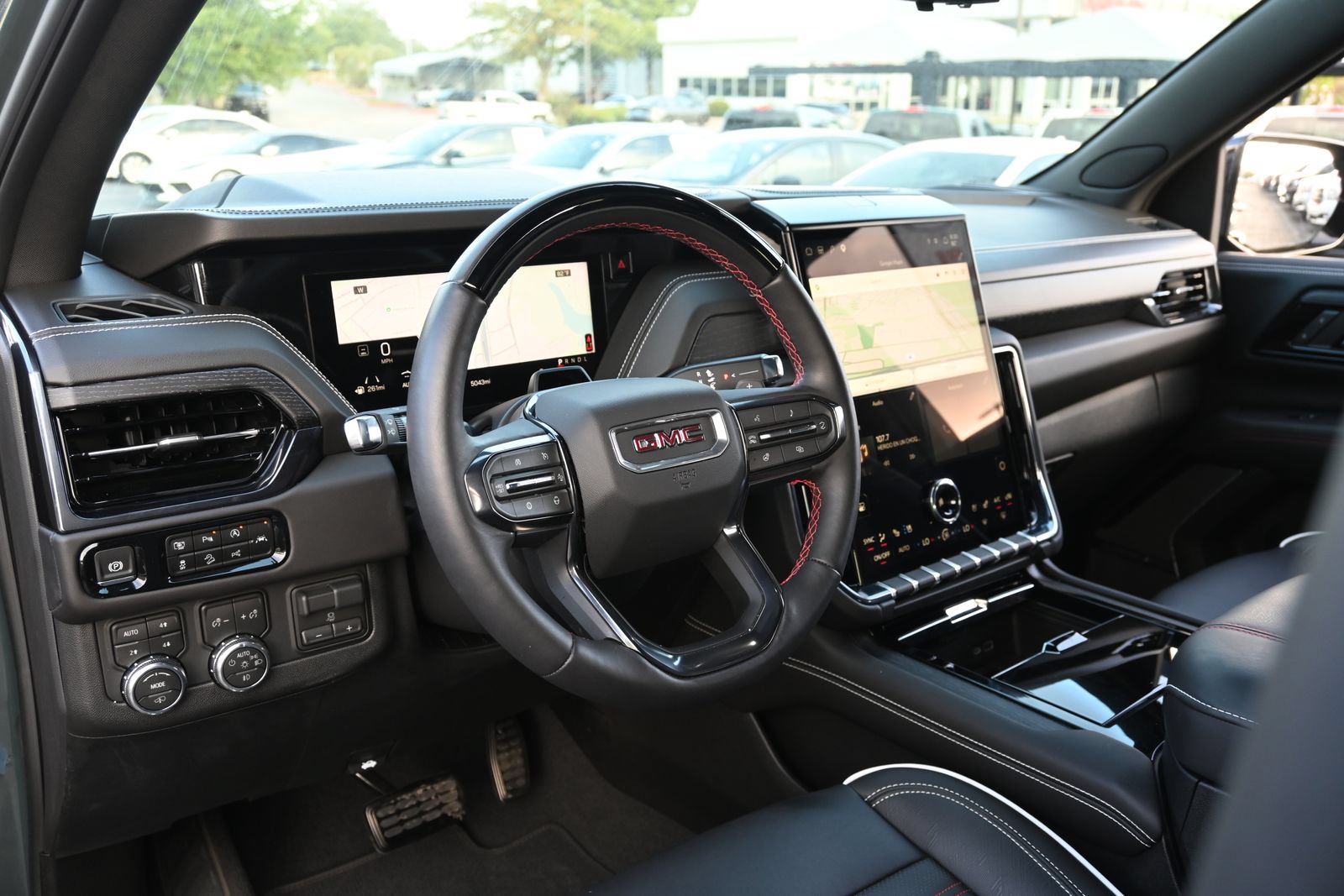 Certified 2026 GMC Yukon AT4 Ultimate AWD/4WD image 17