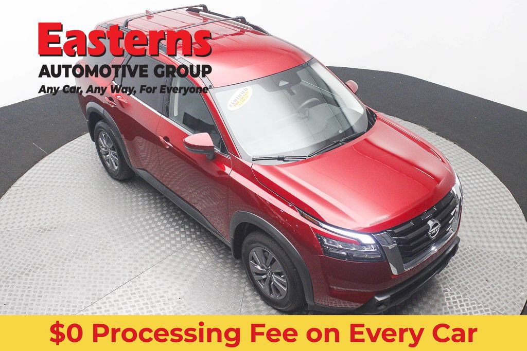 Used 2024 Nissan Pathfinder SV AWD/4WD image 3