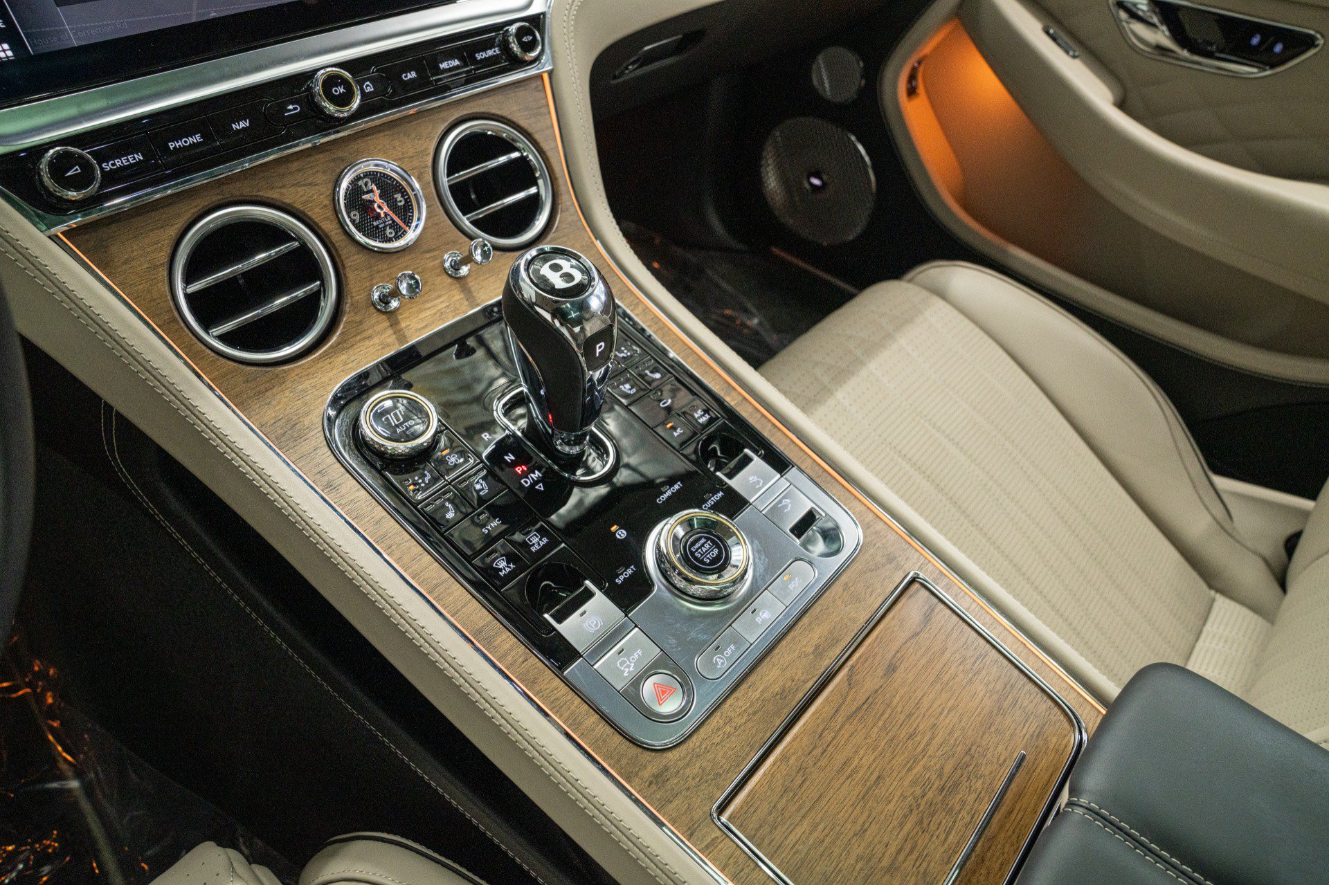 Used 2024 Bentley Continental GT V8 AWD/4WD image 23