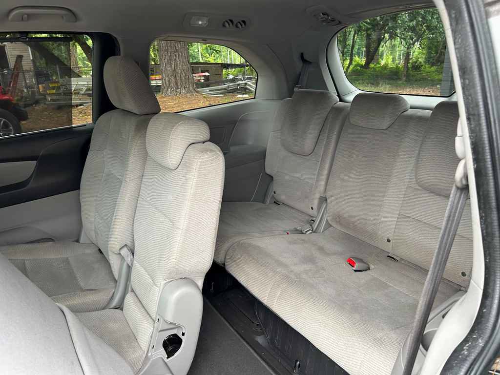Used 2012 Honda Odyssey EX image 10
