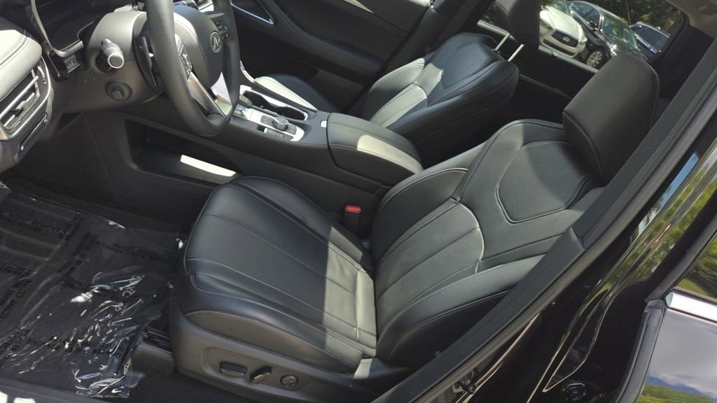 Certified 2025 INFINITI QX60 Luxe AWD/4WD image 35