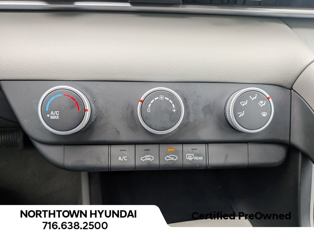 Certified 2023 Hyundai Elantra SE image 18