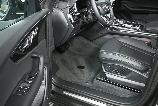 New 2026 Audi Q8 Premium image 8