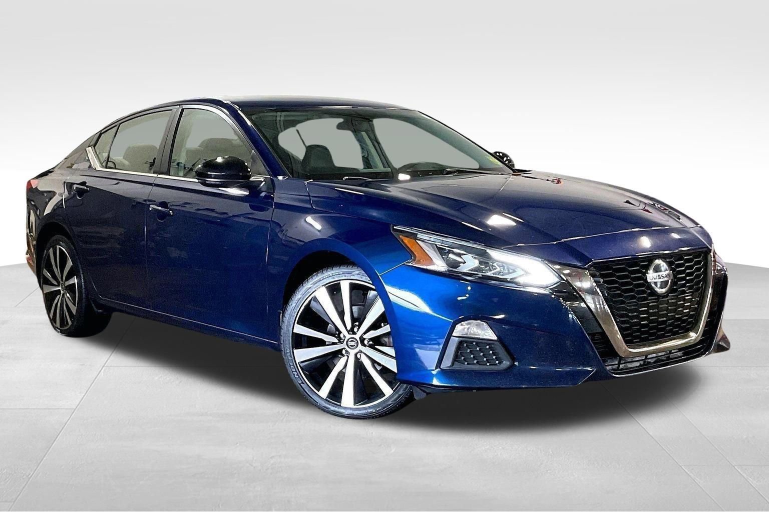 Used 2019 Nissan Altima 2.5 SR w/ SR Premium Package image 20