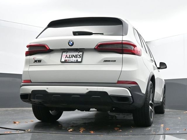 Used 2019 BMW X5 xDrive40i w/ Convenience Package image 48