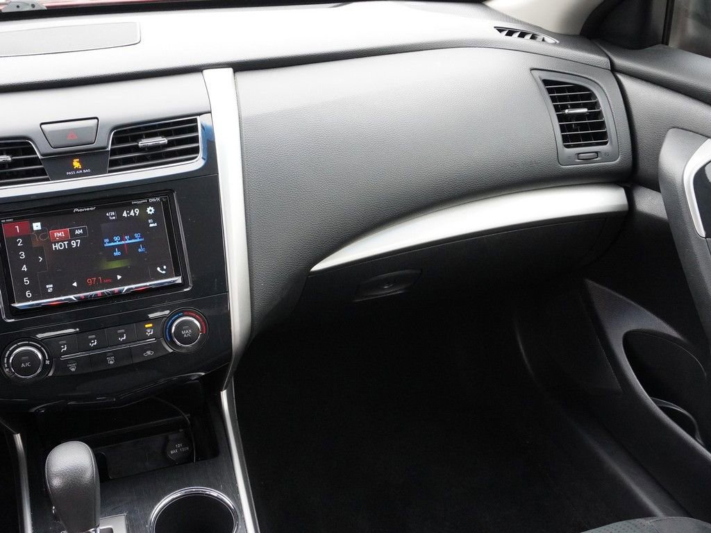 Used 2014 Nissan Altima 2.5 S w/ Sport Value Package FWD image 29