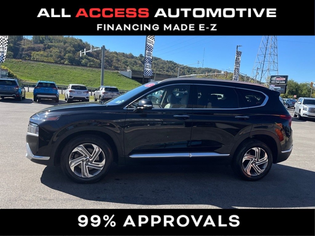 Used 2023 Hyundai Santa Fe SEL w/ Premium Package image 4