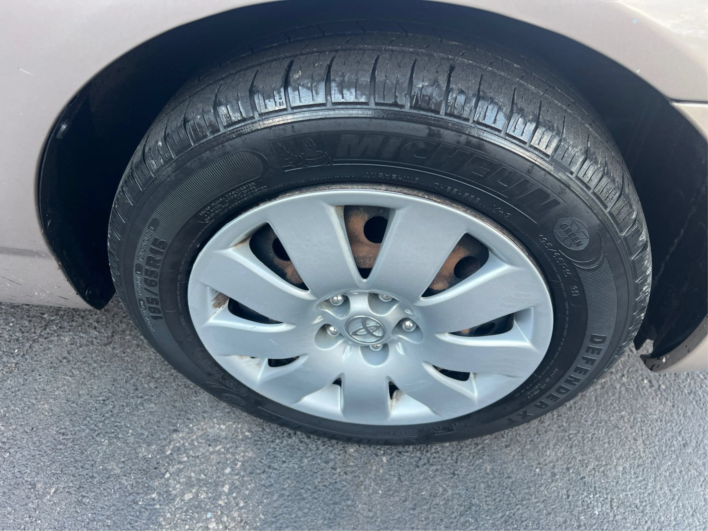 Used 2003 Toyota Corolla LE FWD image 23
