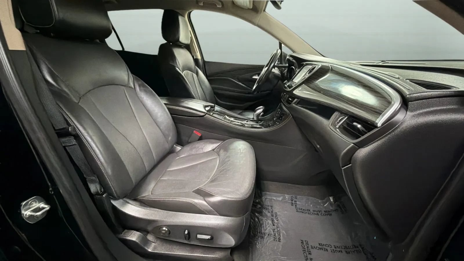 Used 2017 Buick Envision Essence FWD image 19
