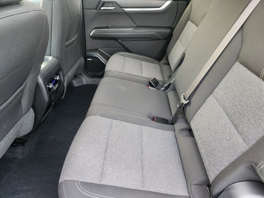 Used 2025 GMC Acadia Elevation FWD image 31