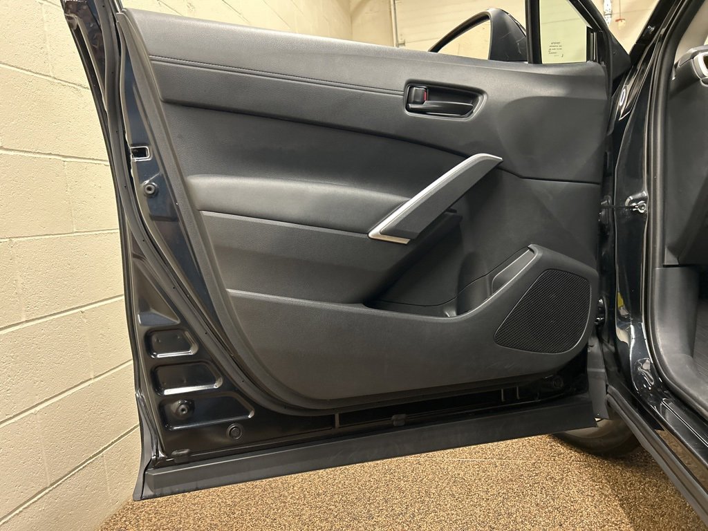 Used 2024 Toyota Corolla Cross LE image 13