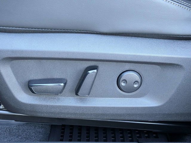 New 2025 Nissan Rogue Platinum w/ Platinum Premium Package image 23