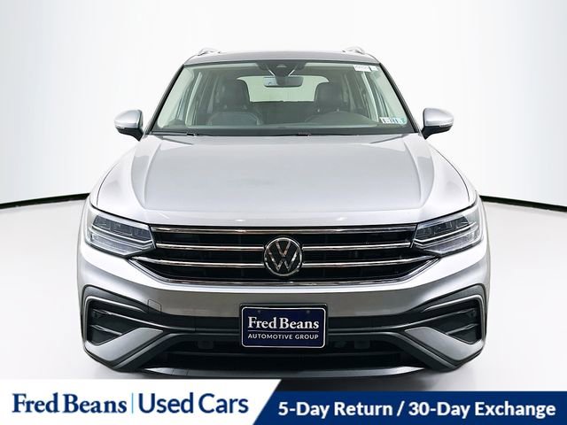 Used 2022 Volkswagen Tiguan SE image 2