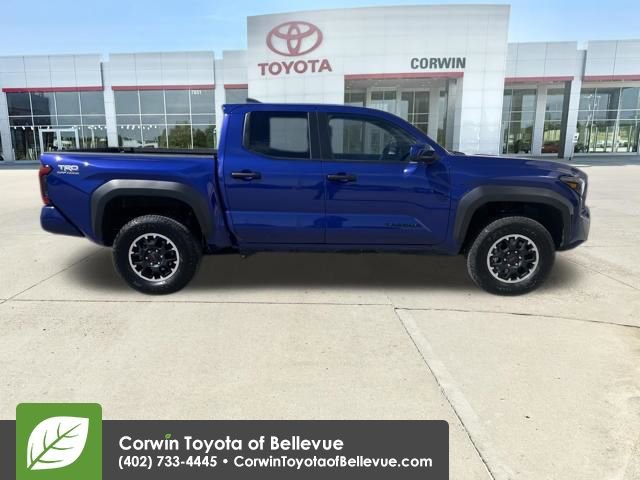 Used 2025 Toyota Tacoma TRD Off-Road image 6