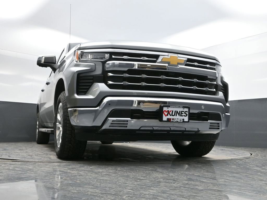 Used 2024 Chevrolet Silverado 1500 LTZ w/ Technology Package image 34