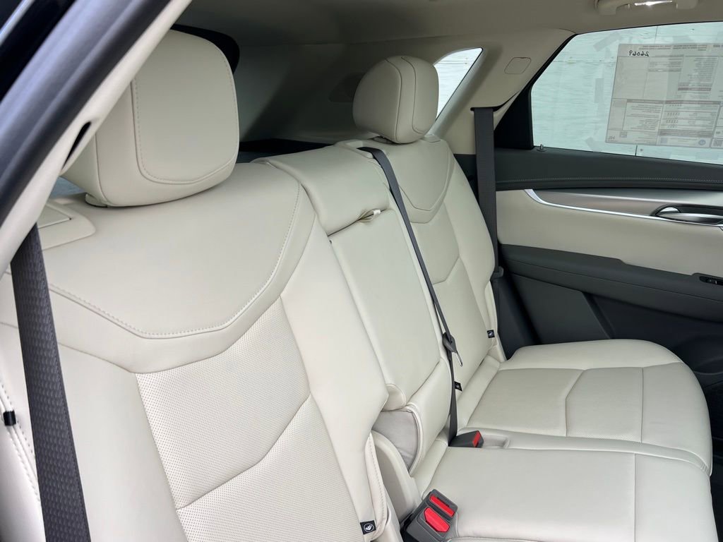 New 2026 Cadillac XT5 Premium Luxury w/ LPO, Floor Liner Package image 22