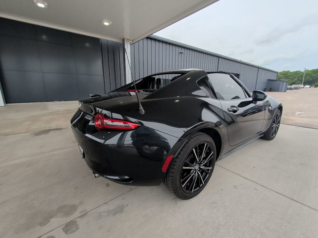Used 2024 MAZDA MX-5 Miata RF Grand Touring w/ Weather Package RWD image 5
