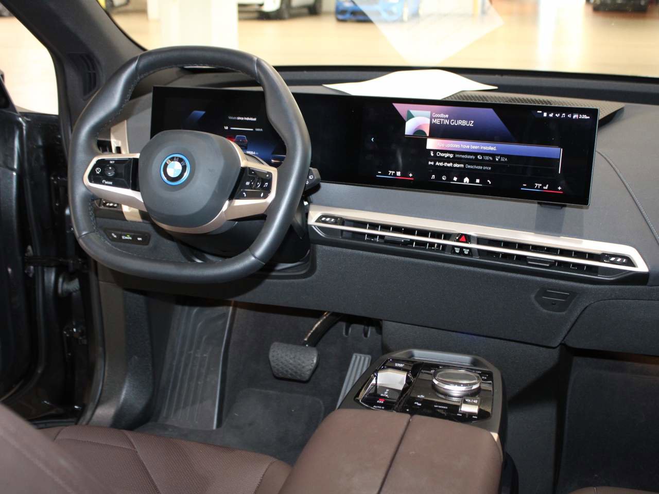Certified 2025 BMW iX xDrive50 image 19