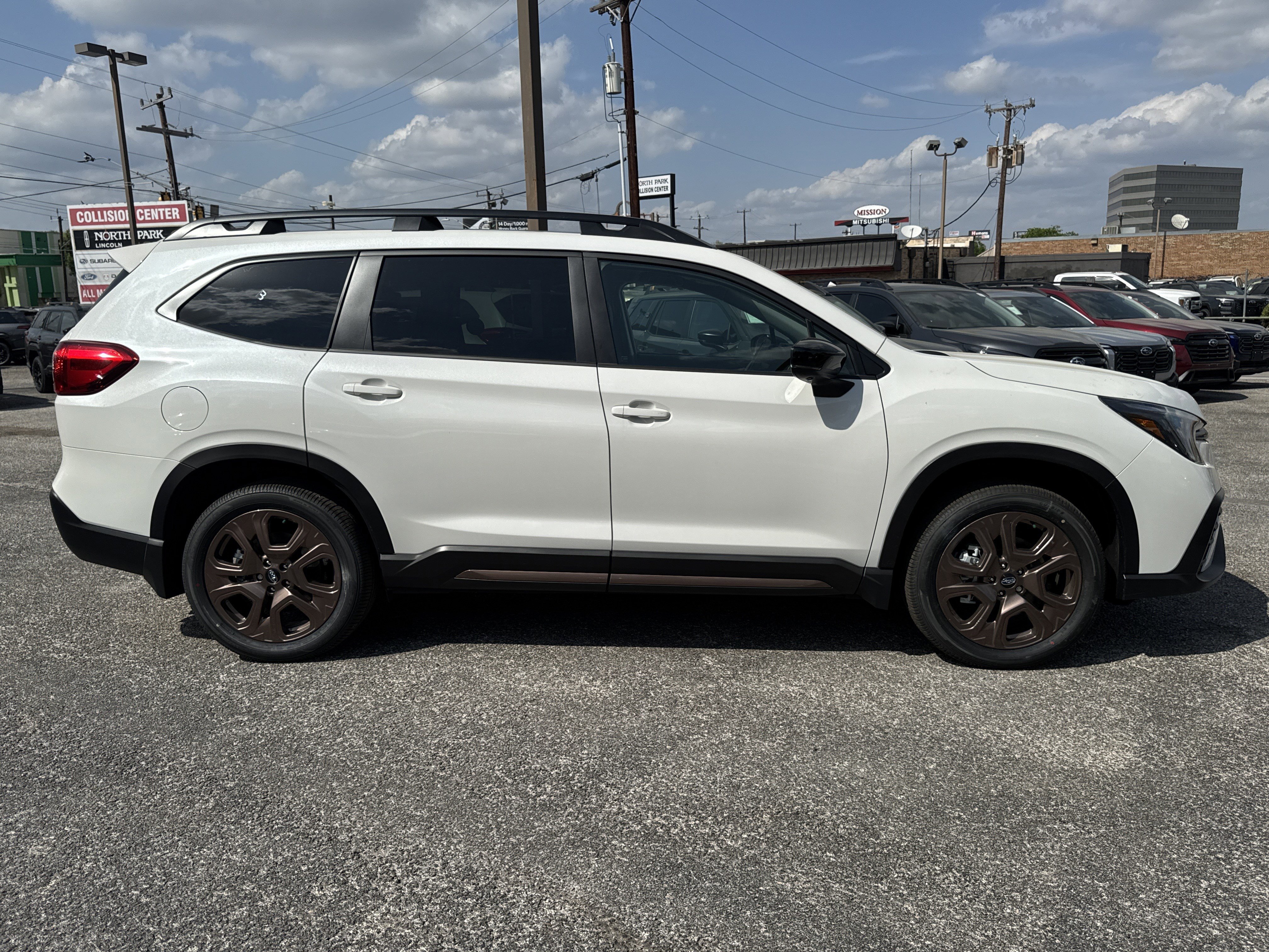 New 2026 Subaru Ascent Limited Bronze image 2