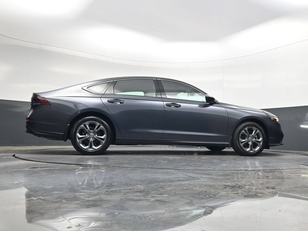 Used 2023 Honda Accord EX image 37