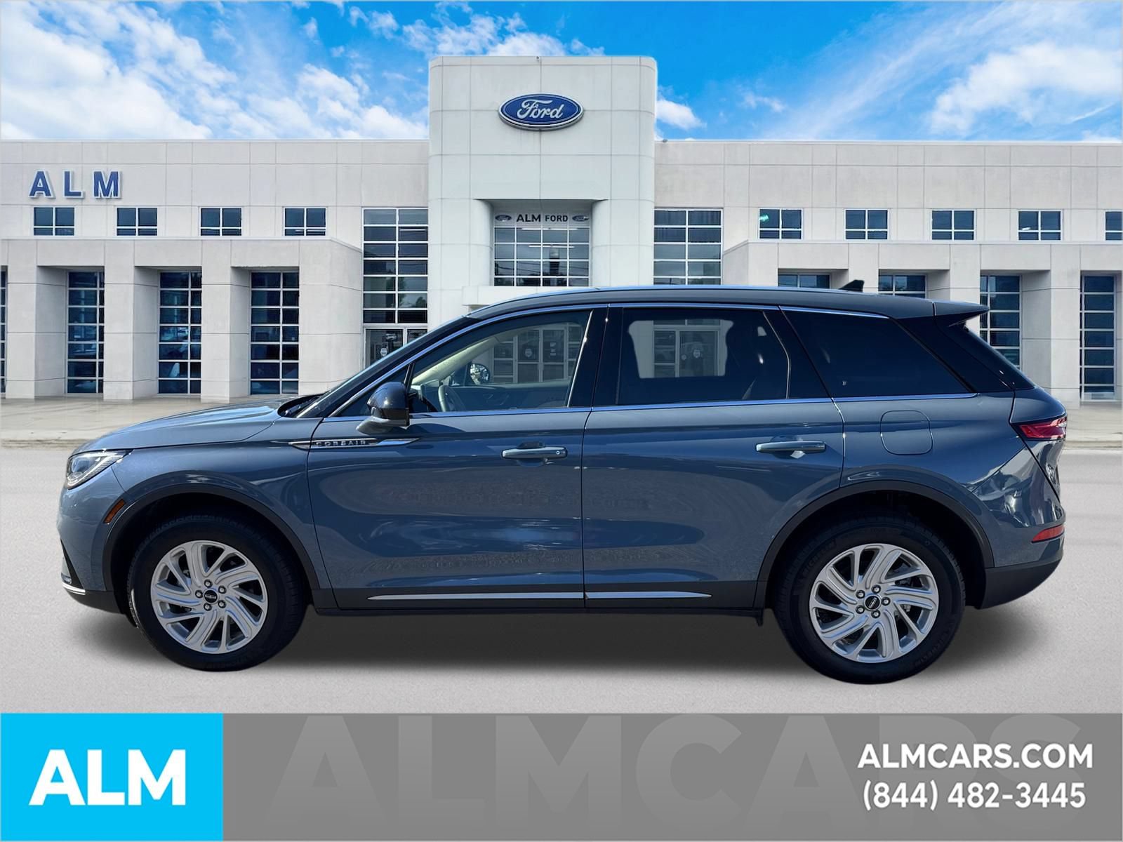 Used 2024 Lincoln Corsair AWD image 9