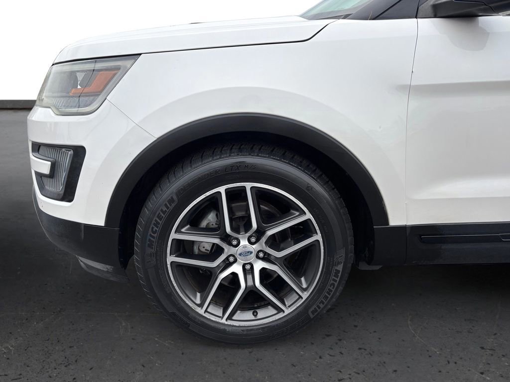 Used 2016 Ford Explorer Sport w/ Equipment Group 401A image 13