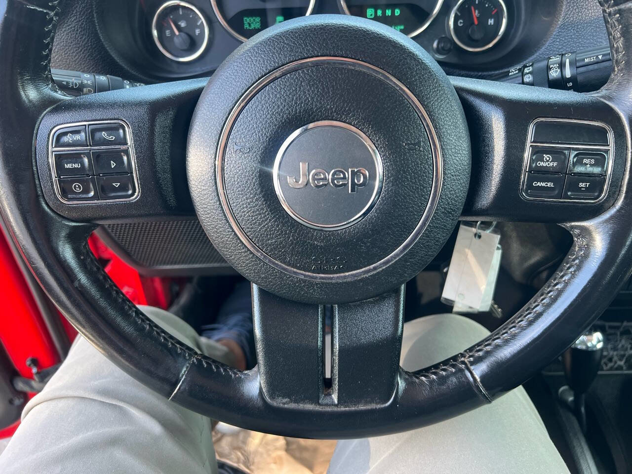 Used 2017 Jeep Wrangler Rubicon w/ Power Convenience Group image 20