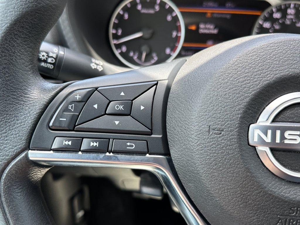 Used 2024 Nissan Sentra SV FWD image 23