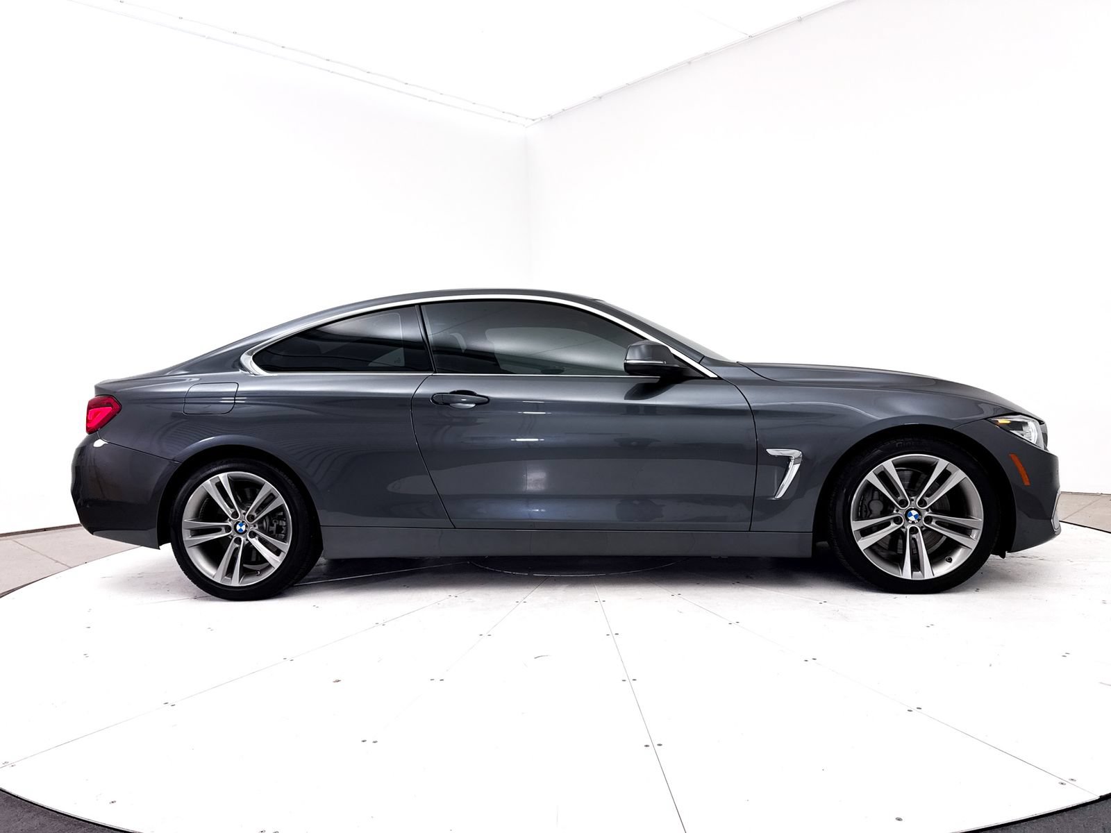 Used 2019 BMW 440i Coupe RWD image 37