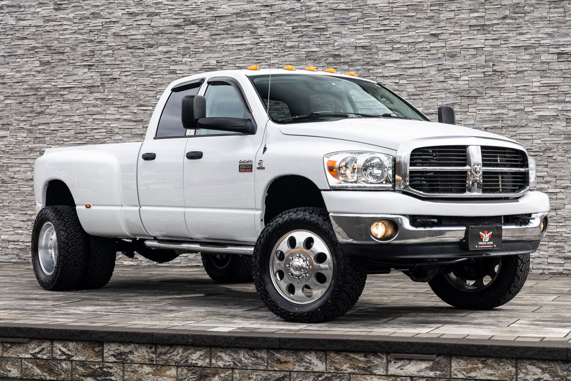 Used 2007 Dodge Ram 3500 Truck SLT image 4