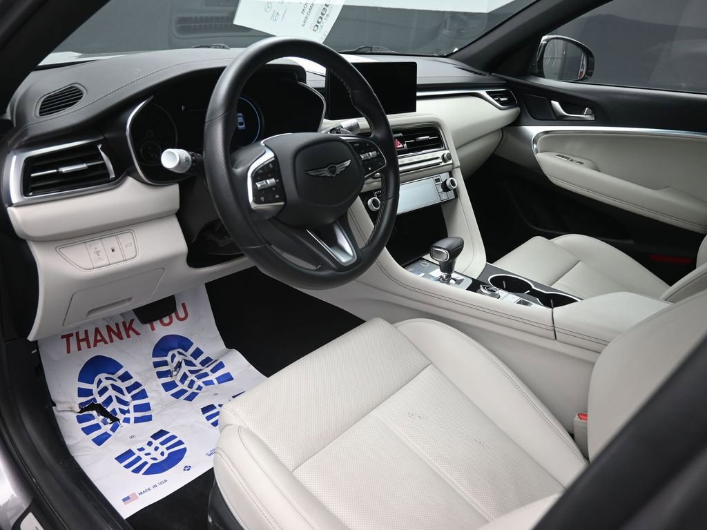 Used 2025 Genesis G70 2.5T AWD/4WD image 19