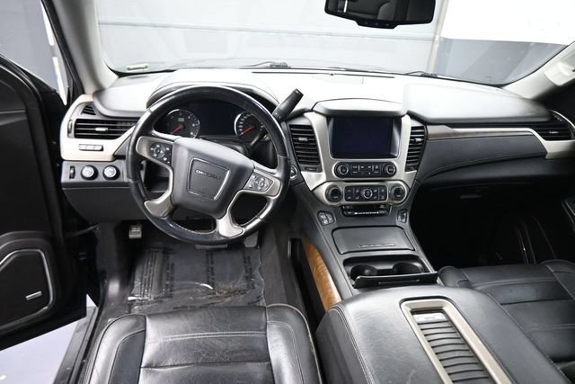 Used 2019 GMC Yukon XL Denali w/ Denali Ultimate Package AWD/4WD image 23